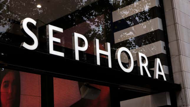 Image for article titled While Black Shoppers Participate in #BlackoutDay2020, Sephora Shows Us the Receipts on Its Retail Bias Study