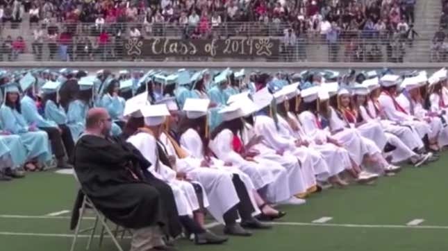 Image for article titled A Valedictorian Gave the Speech We All Wrote in Our Heads Every Shitty Day of High School