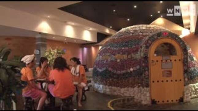 Woman Discovers Dead Body of Queens Man in Luxury Spa With Her Toe