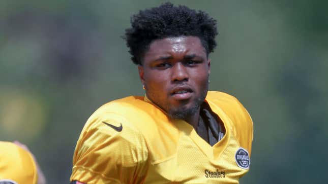 Pittsburgh Steelers linebacker Ulysees Gilbert