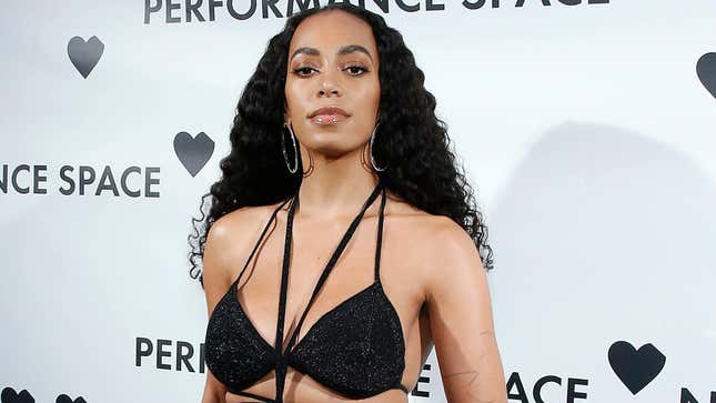 Image for article titled Solo Dolo: Solange Responds to Rumors She Cheated on Her Husband With Former Manager