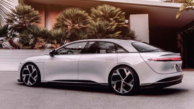 Image for article titled The 2021 Lucid Air Challenges Tesla&#39;s Price Cuts With $69,900 Starting Price After Incentives