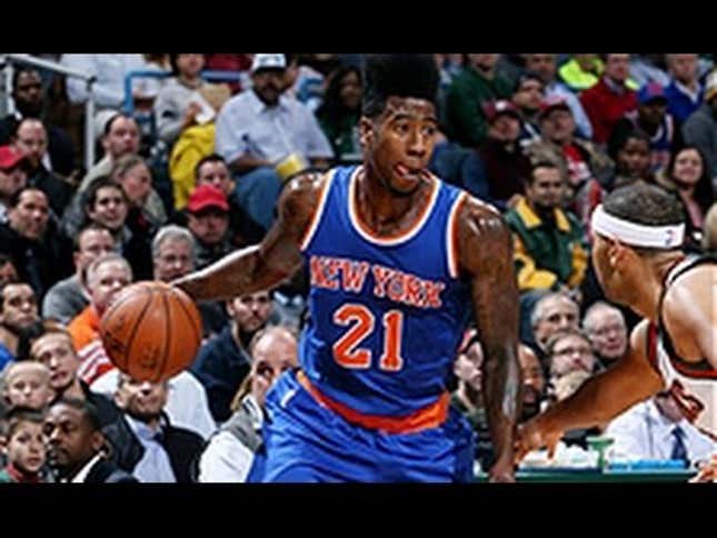 Iman Shumpert Throws Down Nasty Reverse Dunk In The Greek Freak's Face