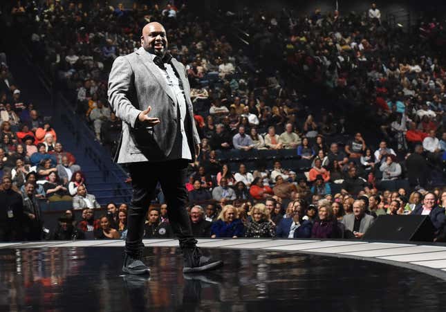 Image for article titled Pastor John Gray Pledges, ‘I’ll See You Next Week, and the Next Week After That’ While Megachurch Faces Eviction