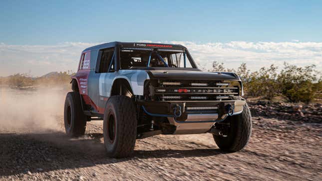 Image for article titled The New Ford Bronco Will Get Three &#39;Modern, Classic, Custom&#39; Looks