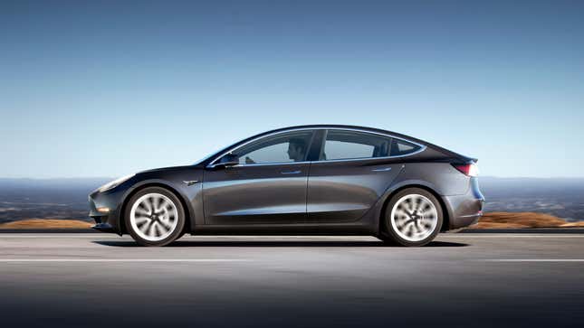 Image for article titled You Can&#39;t Buy Tesla&#39;s $35,000 Model 3 Online Anymore