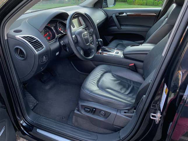 Image for article titled At $8,750, Is This 2009 Audi Q7 TDI S-Line A Bargain Hauler?
