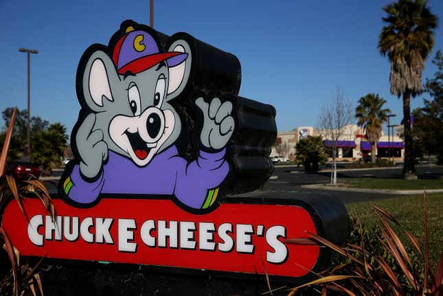 Image for article titled Let He Among Us Who Wore the Chuck E. Cheese Costume Cast the First Stone