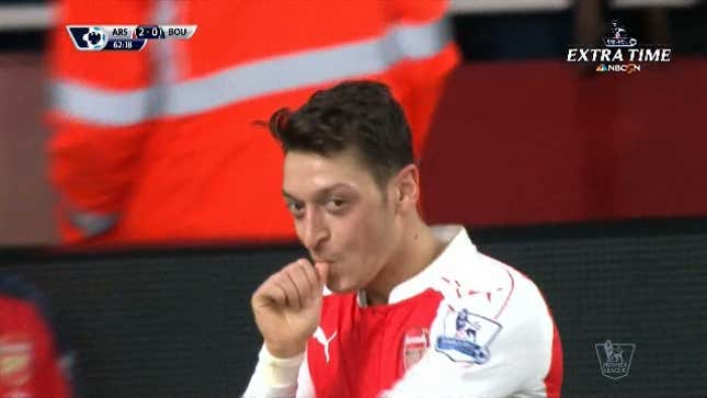 Mesut Özil Caps Genius Arsenal Team Move With A Goal
