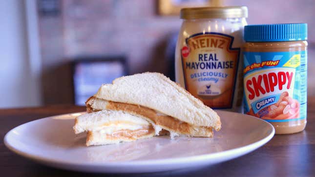 Image for article titled The surprisingly pleasing combo of peanut butter-and-mayo sandwiches