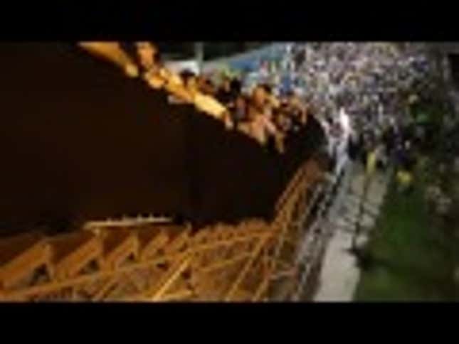 A Maracanã Stadium Staircase Has Been Wobbling Under Fans' Weight