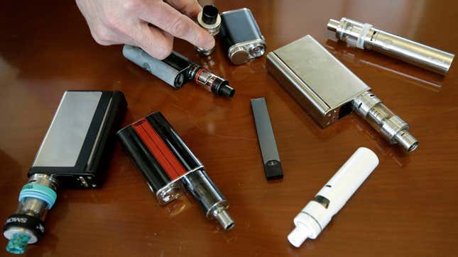 Image for article titled Congress Wants Answers on Who Sent Millions of Pro-Vaping Posts From Bot Accounts