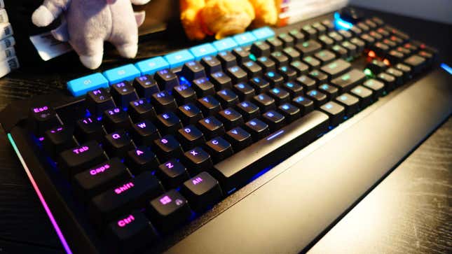 Image for article titled Aukey&#39;s 104-Key Mechanical Keyboard Has Shown Me the RGB Light