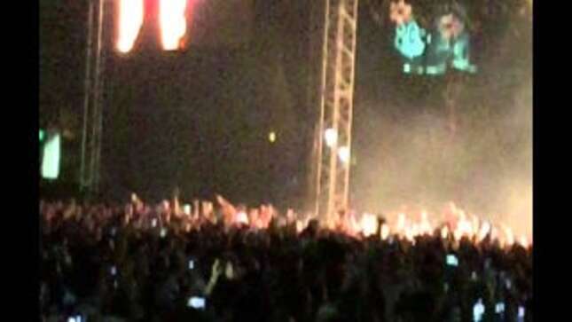 Kanye West Tries to Make Up for Frank Ocean Cancellation With Rihanna