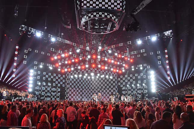 2016 CMT Awards, via Getty