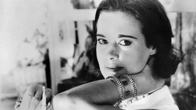 Image for article titled 20th Century Icon Gloria Vanderbilt Has Died