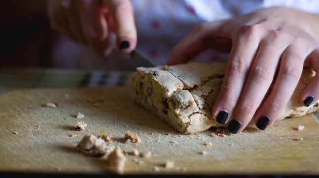 Image for article titled How to bake mandelbrot, biscotti’s rustic cousin