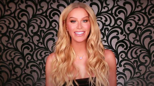 Image for article titled Gigi Gorgeous Came Out Again!!!!