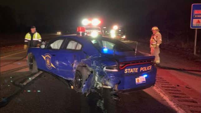 Image for article titled Tesla Driver On Autopilot With Suspended License Slams Into Michigan State Trooper