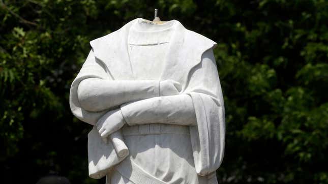 Image for article titled Turn On Some Relaxing Music and Enjoy These Videos of Columbus Statues Being Destroyed