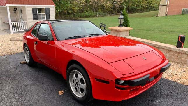 Image for article titled At $2,500, Would You Choose A Path For This 1987 Porsche 944 Project?