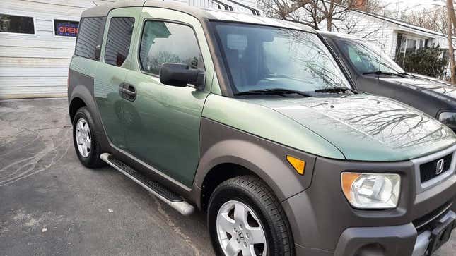 Image for article titled I Need A Cheap Ride To Serve As A Mini Ski Lodge! What Car Should I Buy?