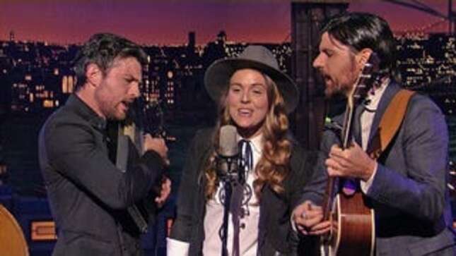 Brandi Carlile and the Avett Brothers Cover an Old Country Classic