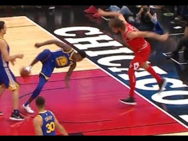 Robin Lopez's Dunk Put Jordan Bell In A Wheelchair