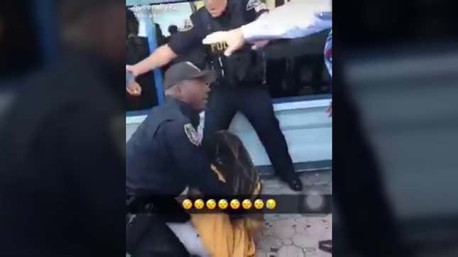 Hundreds of NJ Students Protest After Cop’s Manhandling of 2 Teenage Girls