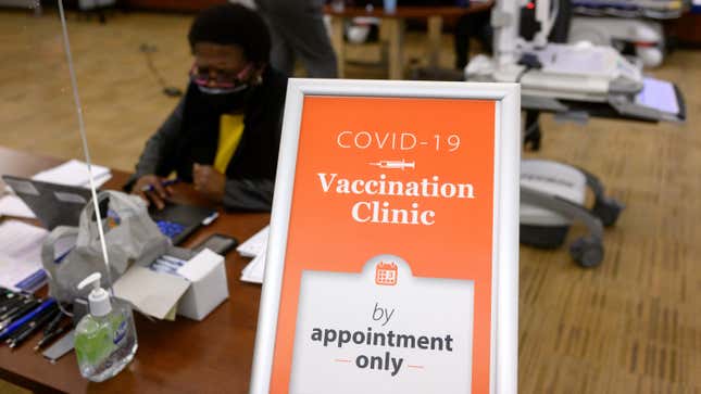 A sign announcing the beginning of immunizations against covid-19 at the Pittsburgh VA Medical Center on December 17, 2020 in Pittsburgh, Pennsylvania.