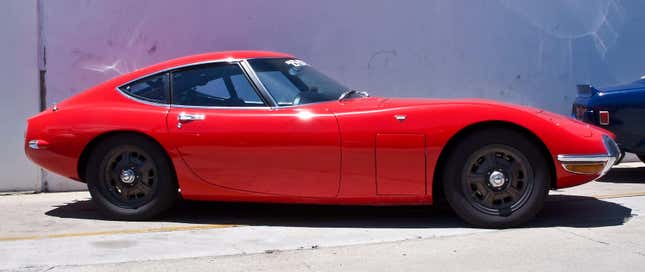 Toyota 2000GT