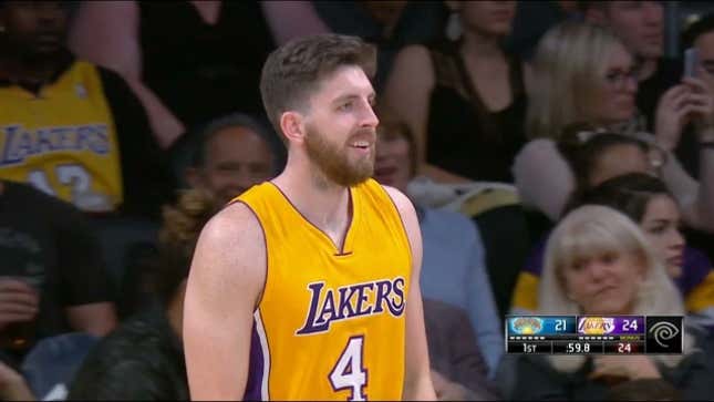 This Knicks-Lakers Game Is A War Crime