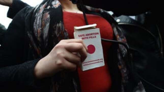 Doctors and Major Reproductive Health Organizations Just Took a Decisive Stand in Support of Self-Managed Abortion