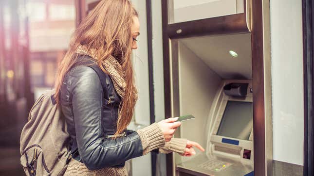 What to Do If You Lose Your Credit or Debit Card While Traveling