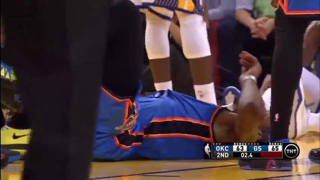 Kevin Durant Suffers Sprained Ankle