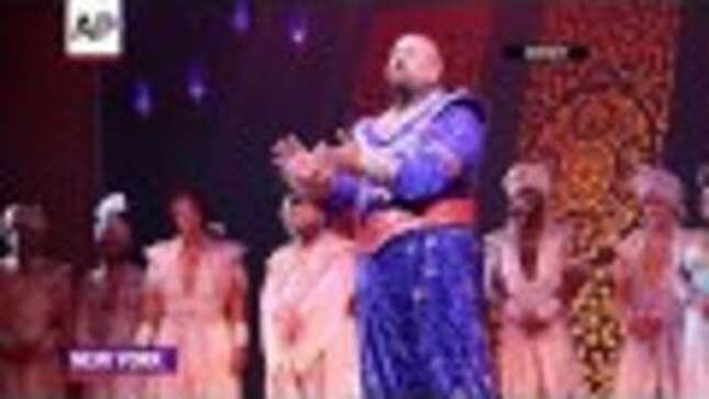 Cast of Broadway's <em>Aladdin</em> Performs Touching Tribute to Robin Williams