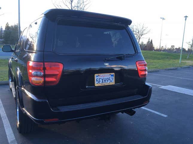 Image for article titled At $6,977, Could This 2001 Toyota Sequoia Limited Get Some Respect?