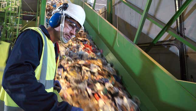 Image for article titled How Recycling Works
