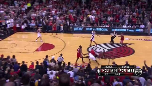 Blazers Win In Overtime, Mo Williams Wants To Fight Someone