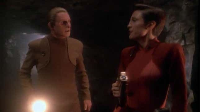 A rocky situation (har har) puts Kira and Odo’s friendship in the spotlight.