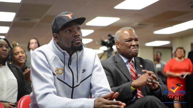 Kevin Durant Opens After-School Center in Maryland Hometown