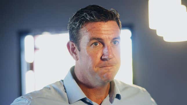Image for article titled Man Who Used to Be Remembered for Vaping Now Remembered for Campaign Finance Violations