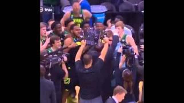 Baylor Bears Celebrate Their Upset By Messing Up Craig Sager's Hair
