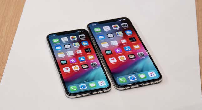 Image for article titled iPhone XS Chargegate Fix Is Apparently on the Way
