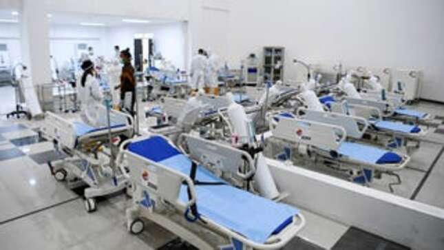 A Nurse Stripped Off His PPE to Have Sex With a Covid-19 Patient in Indonesia