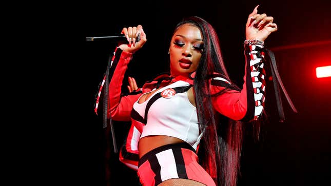 Image for article titled Megan Thee Stallion Says She's 'Looking for a New Girlfriend' (!!!!)