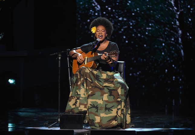 Image for article titled India.Arie&#39;s Acoustic Soul Was Successful in Its Time. I Think It Would Be Even More Successful in Today&#39;s Pro-Black Climate