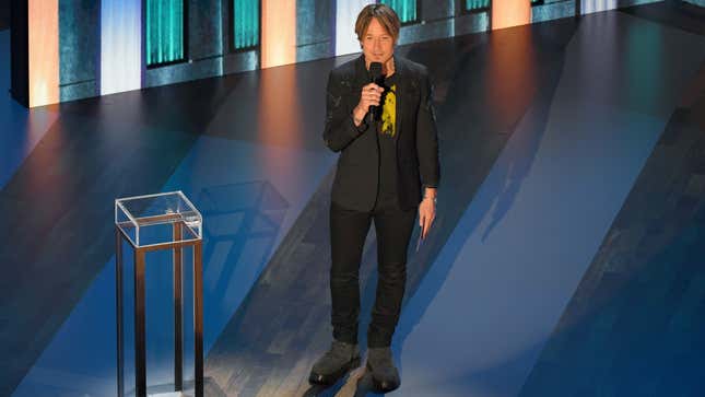 Image for article titled A Dizzying Array of 2020 ACM Awards Fashion From People Who Probably Didn't Want to Get Dressed