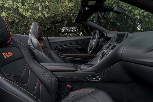 Image for article titled The Aston Martin DBS Superleggera Volante Is a 200 MPH Convertible With Two Distinct Personalities