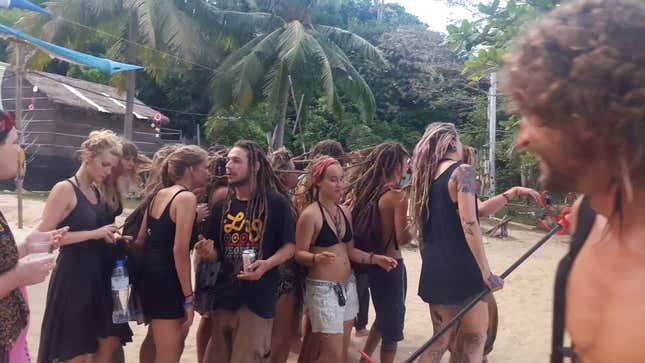 The ‘Dread Train,’ Where (White) People Tie Their Dreadlocks Together, Is More Proof That White People Must Be Stopped